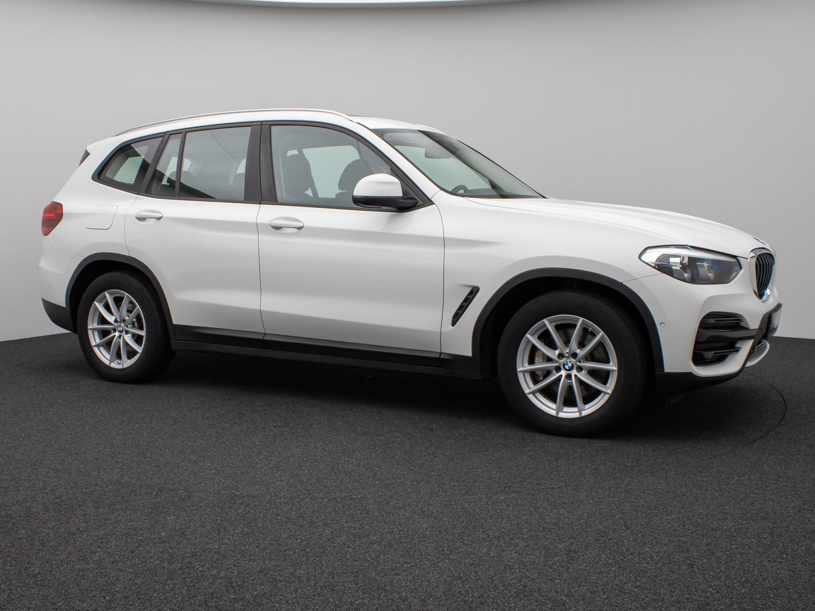 Fahrzeugabbildung BMW X3 xD30e Panorama Kamera DAB HiFi WLAN Stop&Go