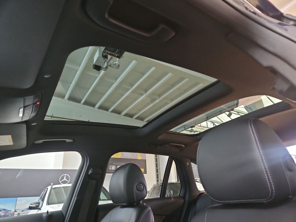 Fahrzeugabbildung Mercedes-Benz GLC 300 e 4M AMG Night Distronic+ Pano HUD 360°