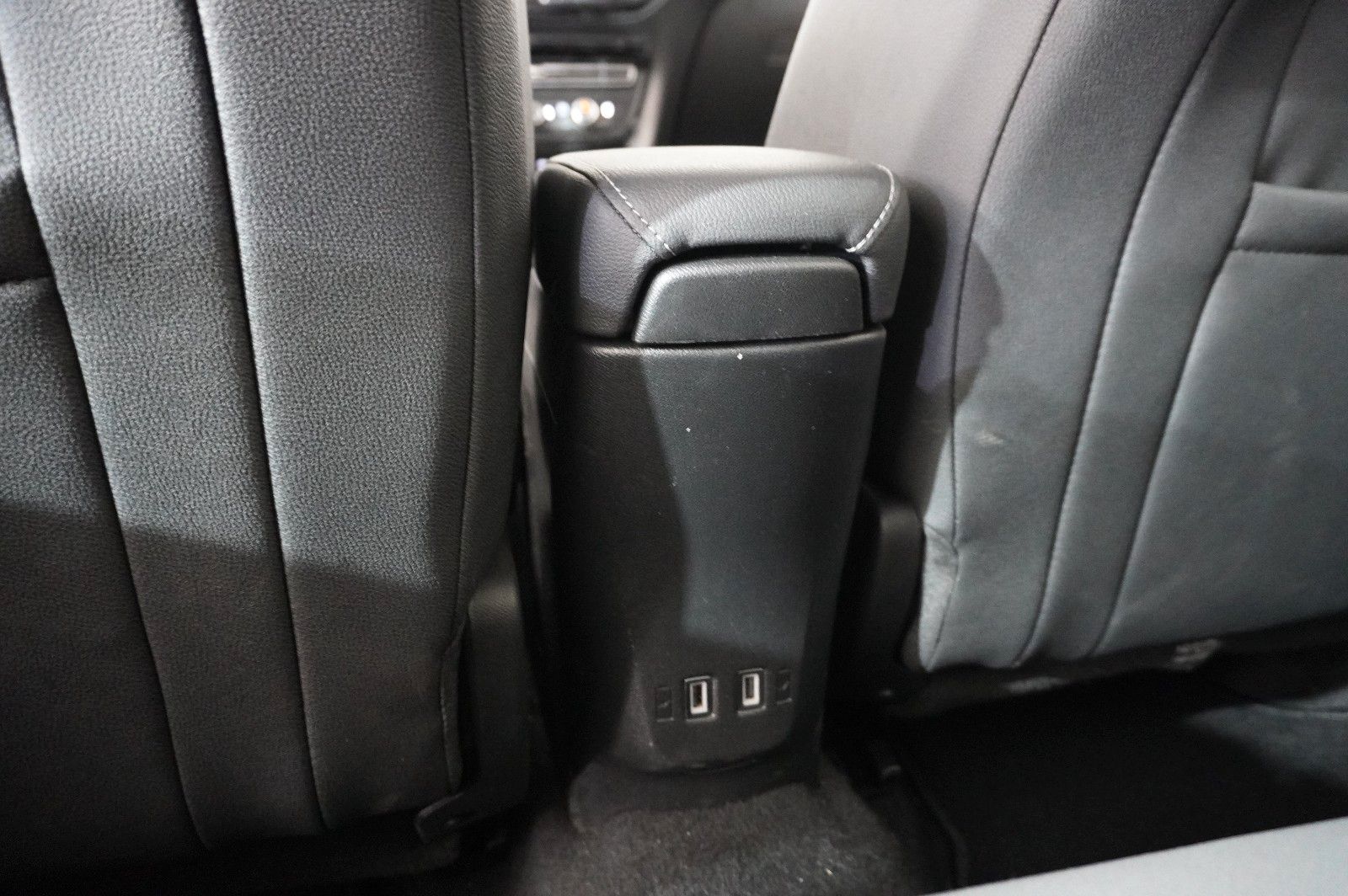 Fahrzeugabbildung Opel Mokka ELEGANCE 1.2T NAVI/LED/KAMERA/SPORT/SH/DAB