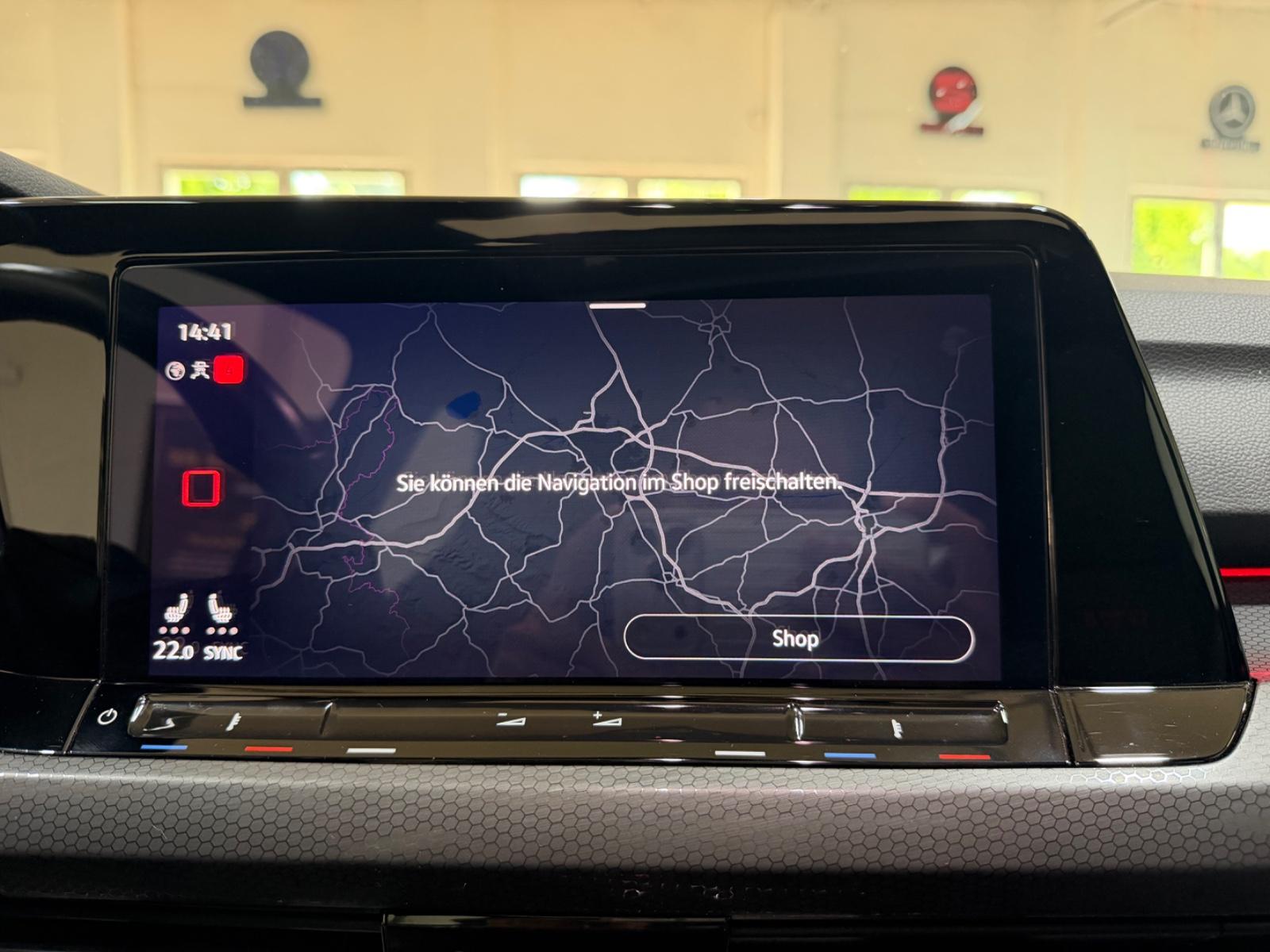 Volkswagen Golf VIII Lim. GTI 2.0/PANO/CAM/IQ/SHZ/17", миниатюра 28