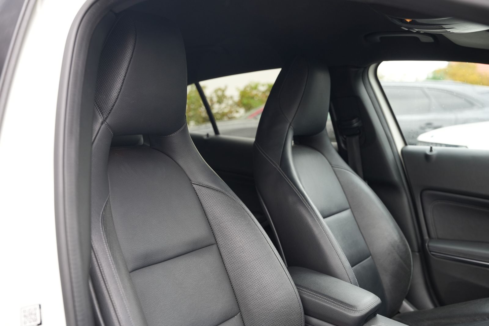 Fahrzeugabbildung Mercedes-Benz GLA 220 CDI 4Matic *AMG*SHZ*Navigation*