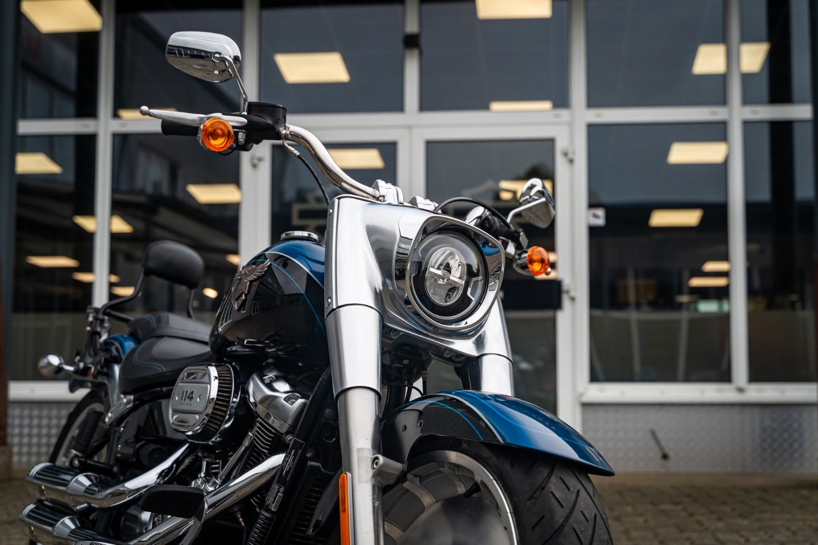Fahrzeugabbildung Harley-Davidson FLFBS FAT BOY SOFTAIL 114 CUI ANV. JEKILL&HYDE