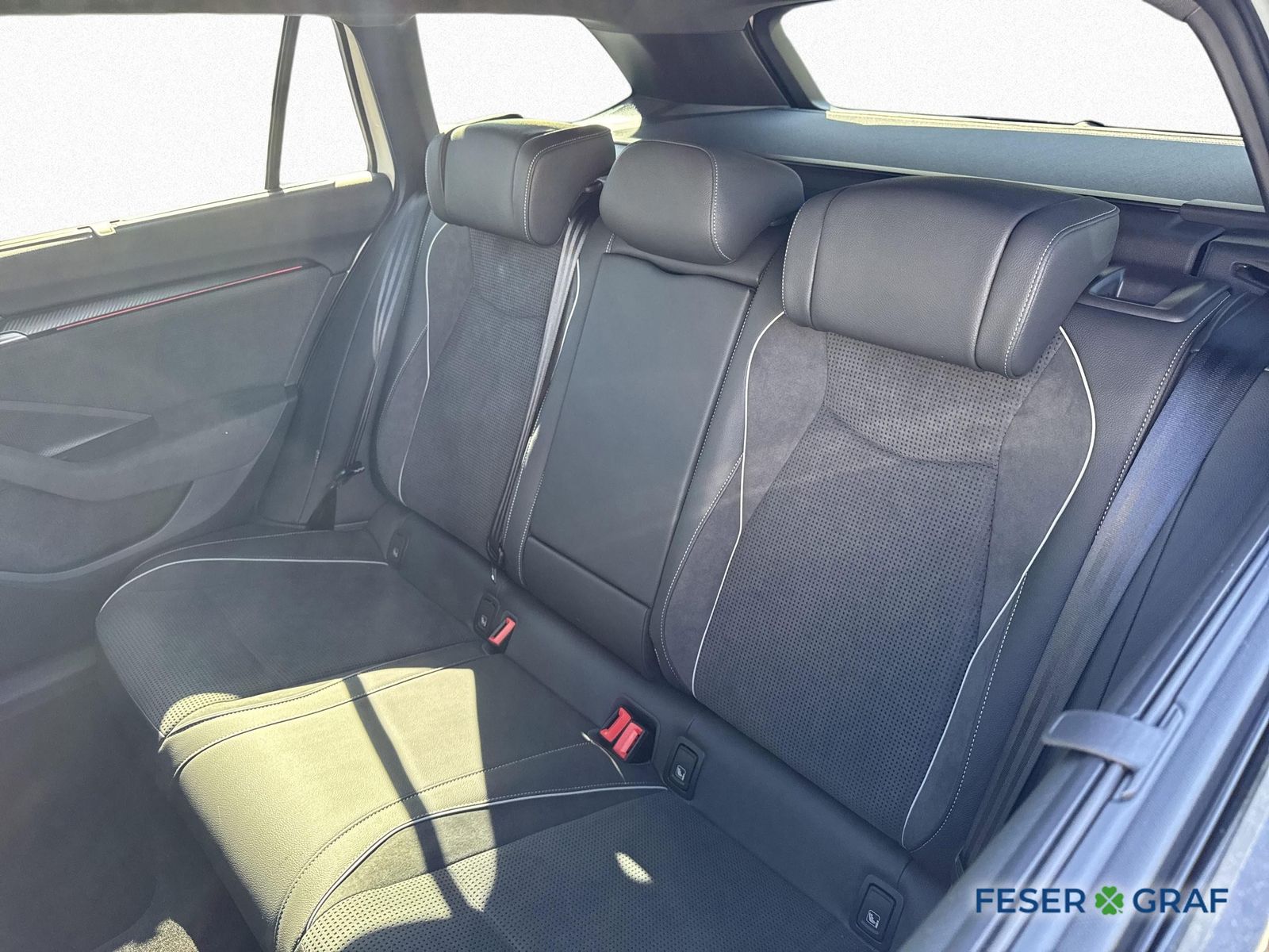 Skoda Superb - Bild 12