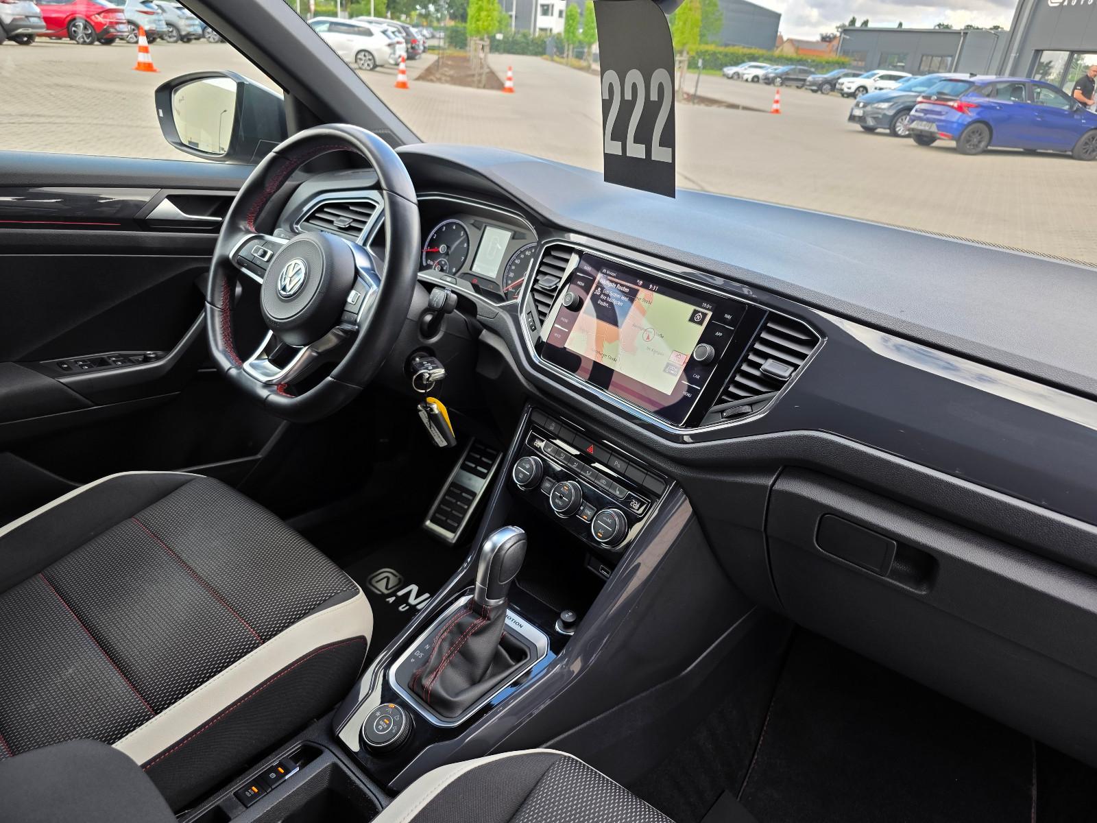 Volkswagen T-Roc Sport 4Motion*Kamera*LED*AHK*Navi*ACC*2.Hd