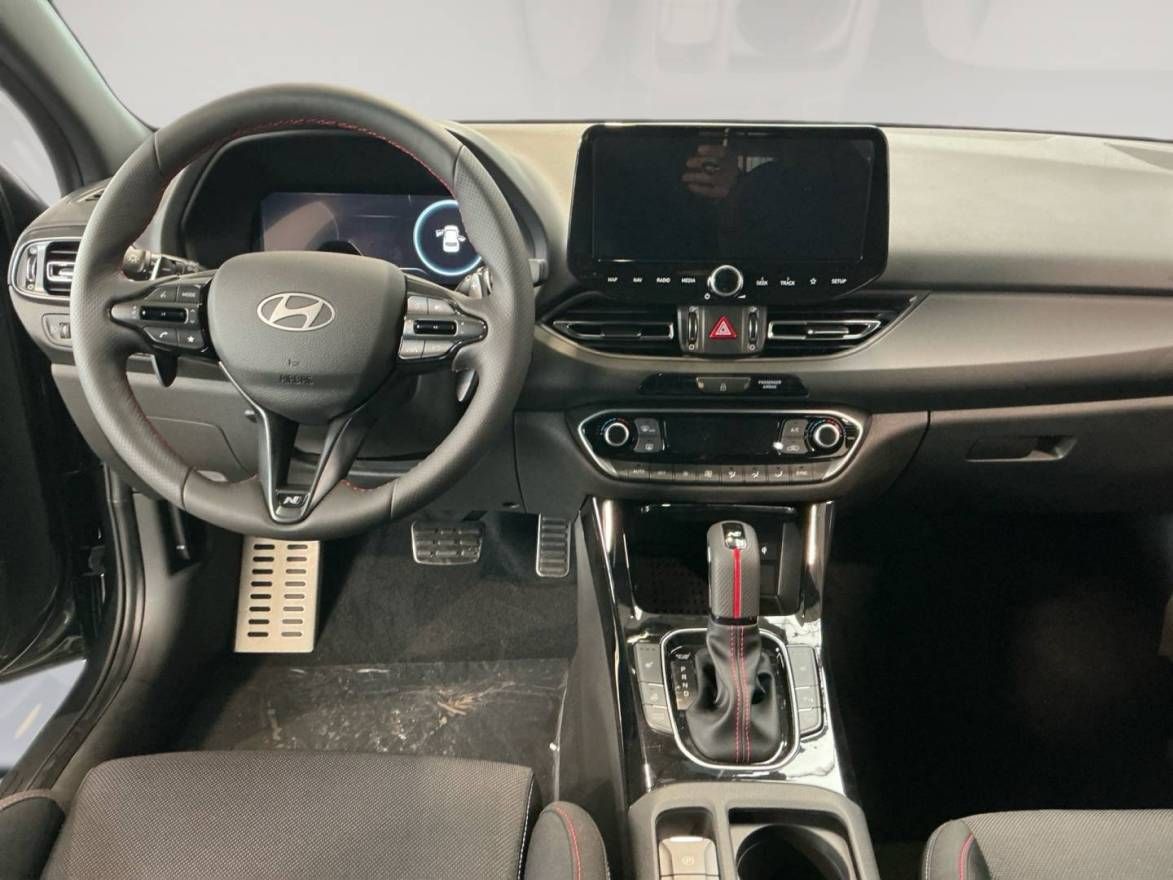 Fahrzeugabbildung Hyundai i30 Kombi (MY26) 1.6 T-GDI (150 PS) 7-DCT N Line