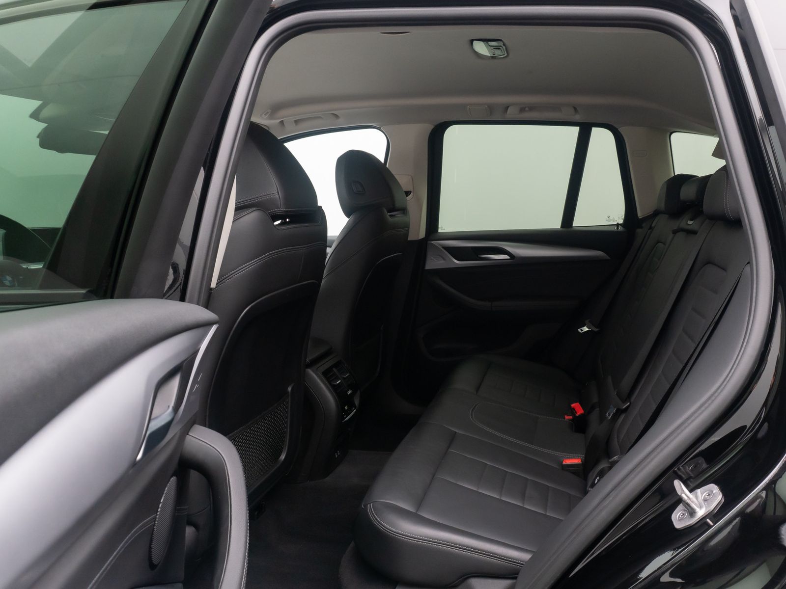 Fahrzeugabbildung BMW X3 xD20d DAB GeschwindigReg Leder Sport 18Zoll