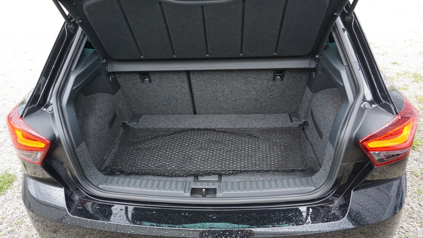 Fahrzeugabbildung SEAT Ibiza FR, Full Link, LED, PDC, Touch, SHZ, Sport