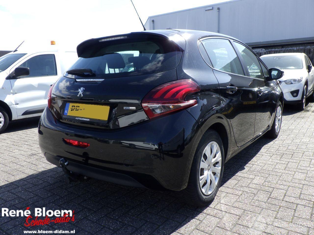 Peugeot 208 1.2 Puretech Bluelion klima 5drs