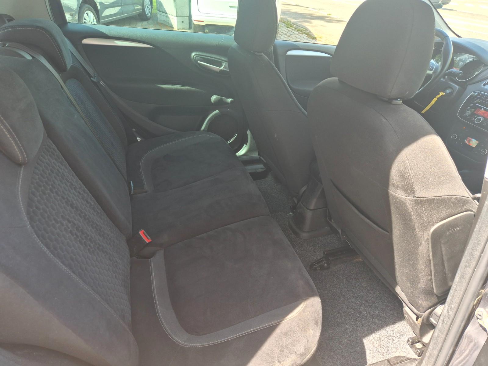 Fiat Punto 1.2 Lounge,Navi,Klimaaut,TÜV neu
