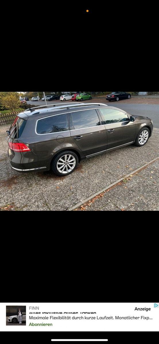 Volkswagen Passat 2012 — вигляд ззаду