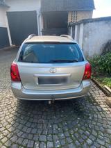 Toyota Avensis 2.2 Diesel - Toyota Avensis aus 2007 mit Diesel-Antrieb