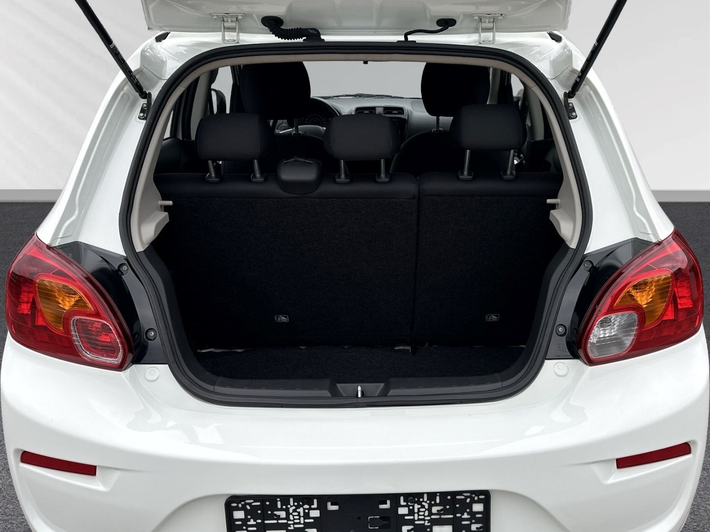 Fahrzeugabbildung Mitsubishi Space Star Radio + Bluetooth+ USB + Freisprechei