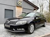 Volkswagen Passat Variant 2.0 TDI Highline BM,DSG,TÜV,S-H,T - Volkswagen Passat aus 2011: Kombi, Highline