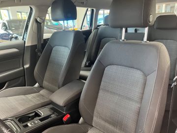 Volkswagen Passat Variant - 11