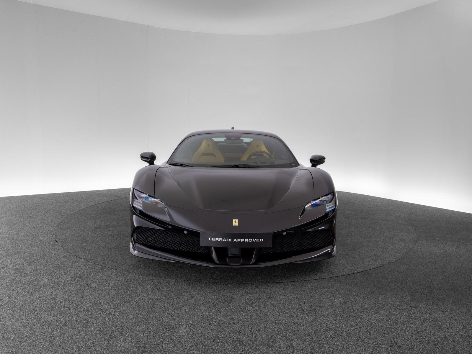 Ferrari SF90 Stradale