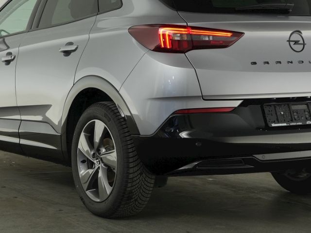 Grandland GS+LED LICHT+NAVI+360 GRAD KAMERA+SITZ