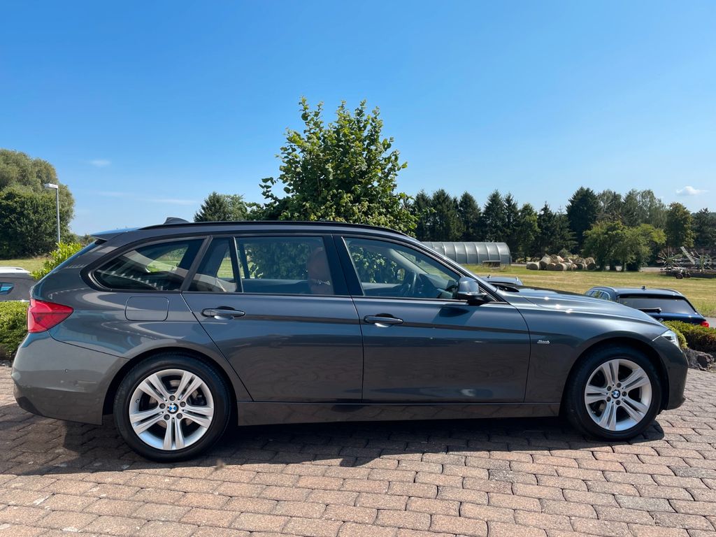 Image of BMW 320
