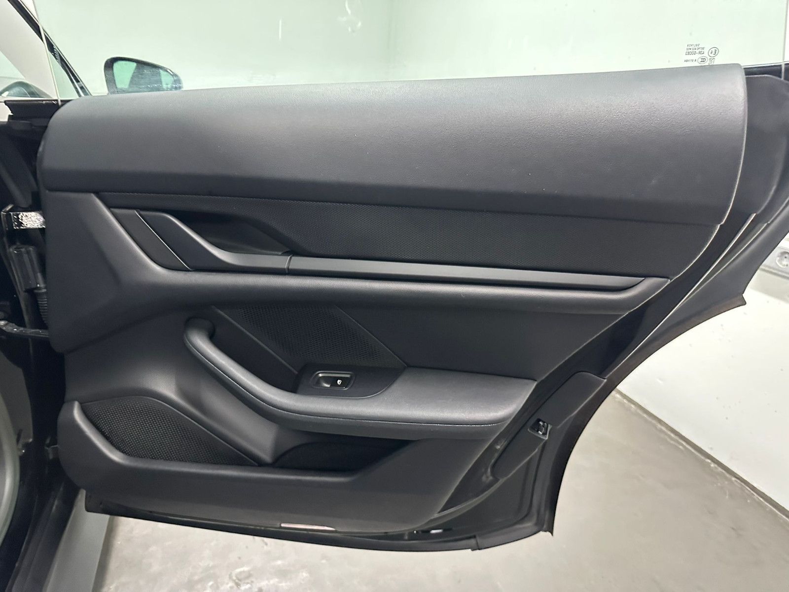 Fahrzeugabbildung Porsche Taycan  *LED*KLIMA*NAVI*SH*