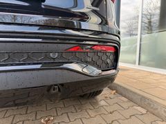 AUDI Q5 2.0 TDI quattro/ EDITION ONE/ 21"/ S-LINE AUDI Q5 2.0 TDI quattro/ EDITION ONE/ 21"/ S-LINE