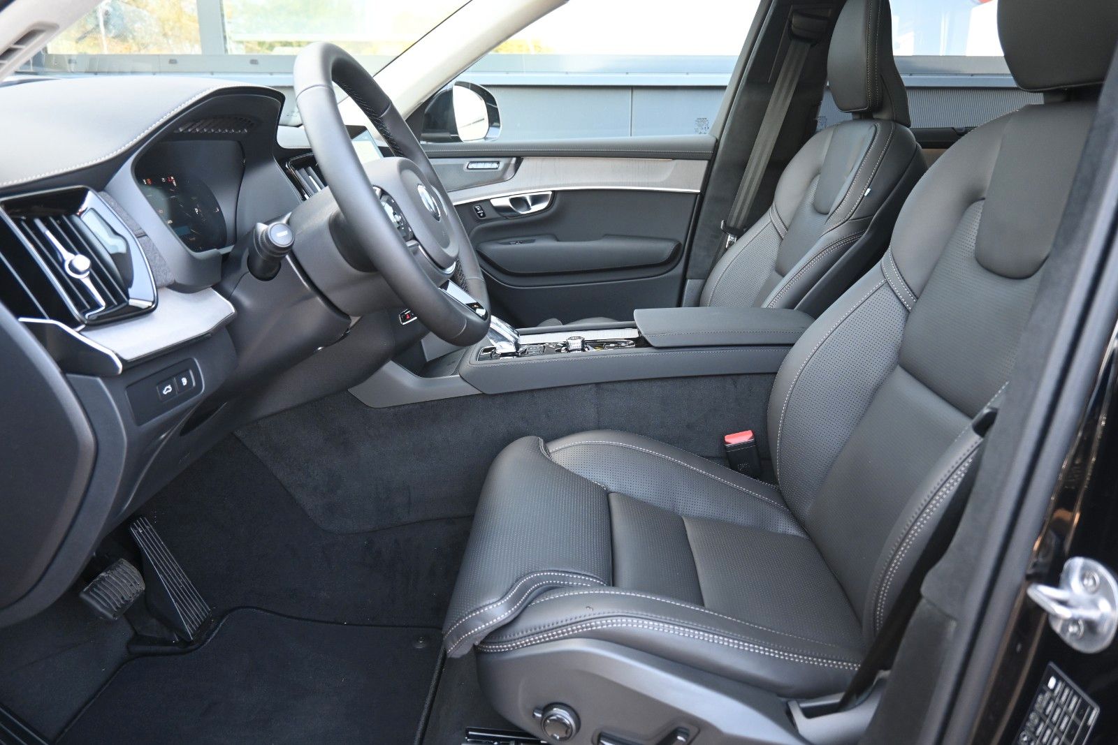 Fahrzeugabbildung Volvo XC90 Ultra Bright T8 AWD Recharge*LUFT*PANO*STHZ