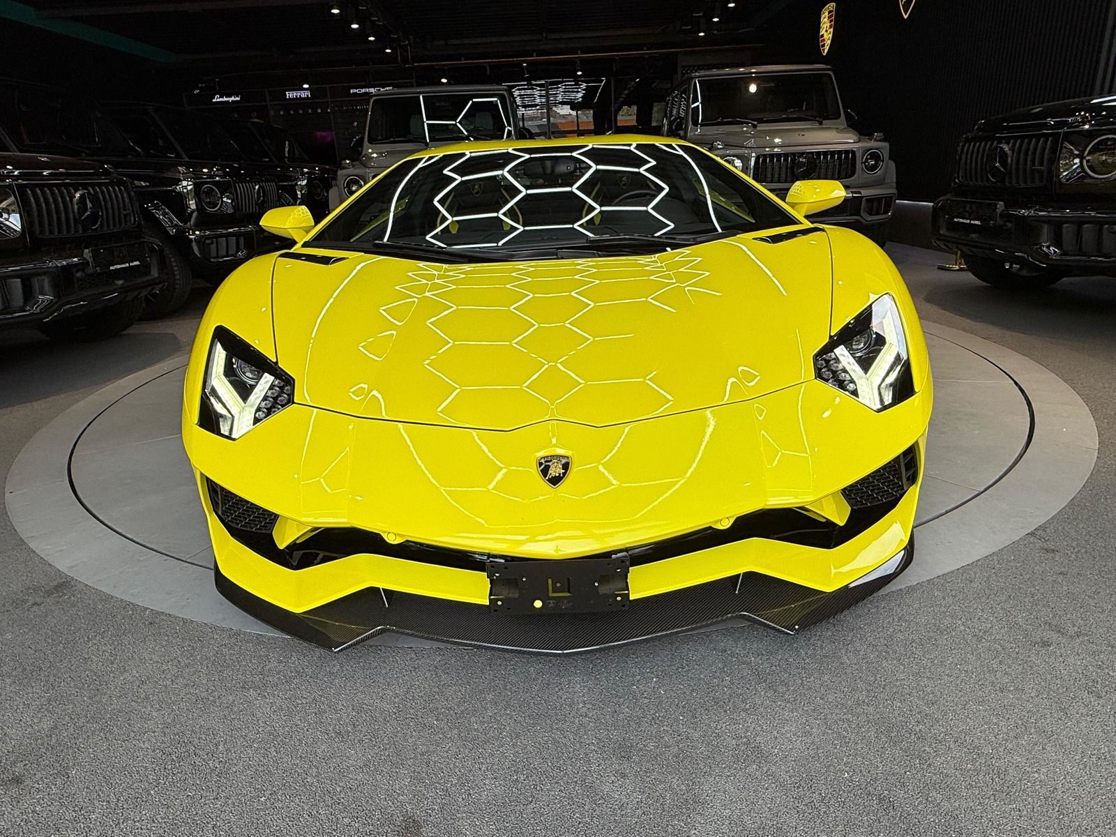 Lamborghini Aventador S foto 2