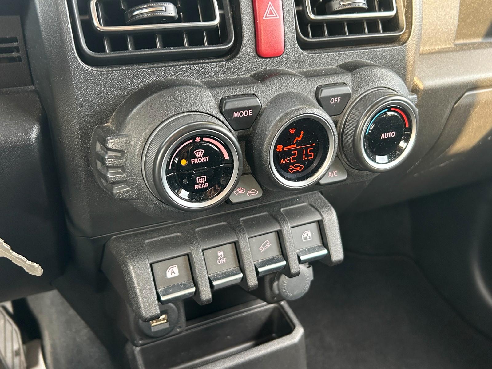 Suzuki Jimny Comfort+ AllGrip 1.5 Navi Höherlegung AHK, миниатюра 27