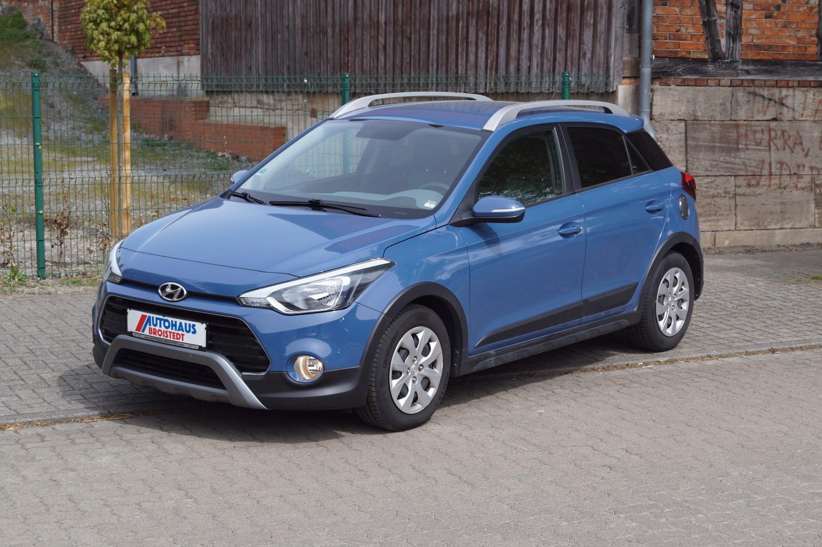 Hyundai i20 Active blue Classic