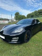 Porsche Panamera 4S S - Porsche Panamera aus 2012