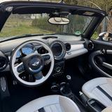 MINI Cooper S Cabrio Highgate / Harman Kardon / - silberne MINI Cabrio Serie