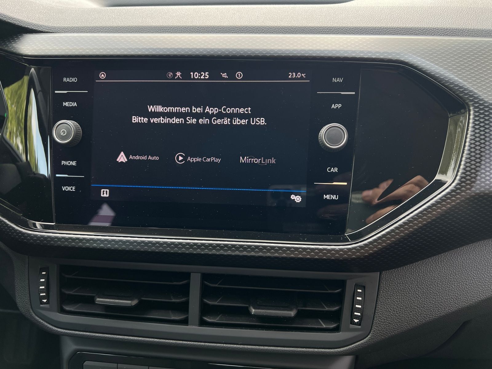 Fahrzeugabbildung Volkswagen T-Cross Life 1.0 TSI DSG *Climatronic, Sitzhzg.,