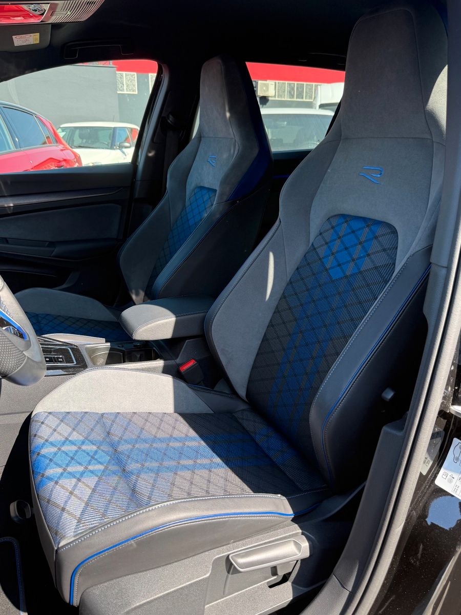 Volkswagen Golf VIII R 4 Motion Variant 2.0 TSI 5 Jahre Gar foto 15