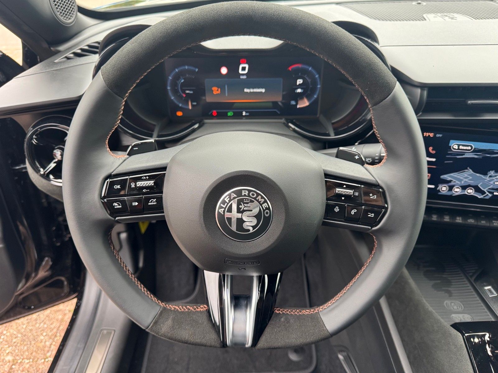 Fahrzeugabbildung Alfa Romeo Junior Ibrida Intensa/ Aut. Navi Kamera Sitzhzg.