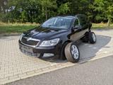 Skoda Octavia 1.6 TDI DSG Elegance Combi Automatik - Skoda Octavia aus 2009 mit Diesel-Antrieb