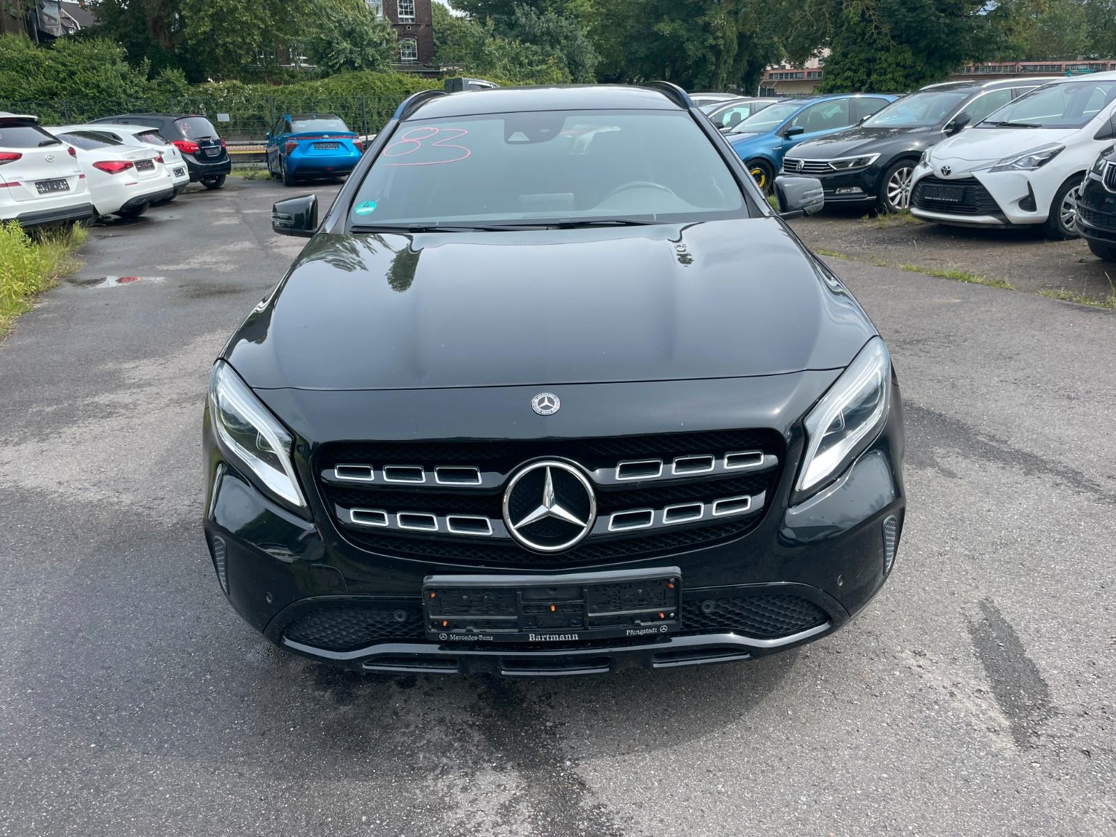 Mercedes-Benz GLA 200  1,6