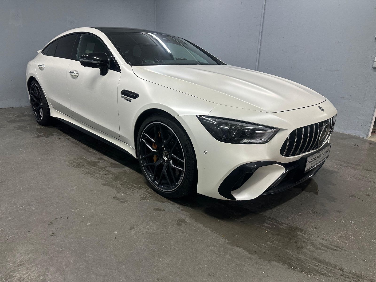 Fahrzeugabbildung Mercedes-Benz GT 63 S E PERFORMANCE 4M *KERAMIK*PERFORM.-SITZE