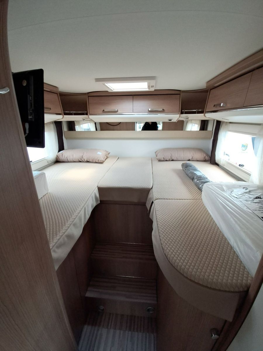 Fahrzeugabbildung Malibu T 460 LE Klimaautomatik, Radio DAB