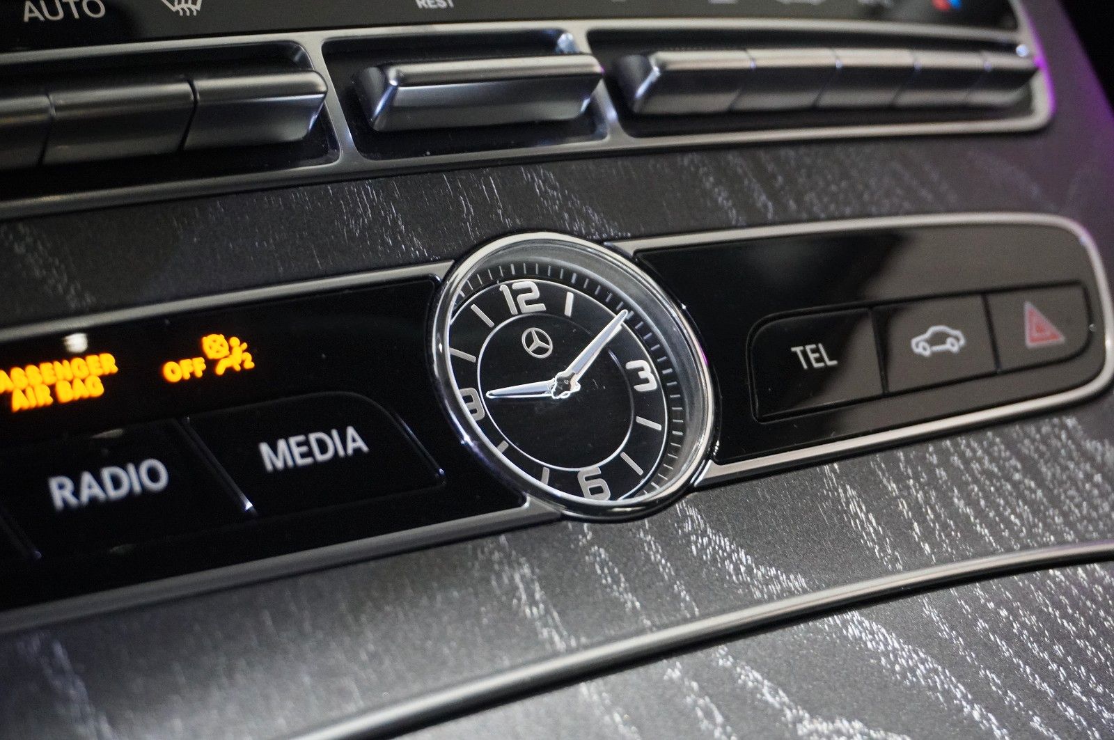 Fahrzeugabbildung Mercedes-Benz CLS 450 4MATIC 9G-TRONIC NAVI/360°/LED/HUD/AHK