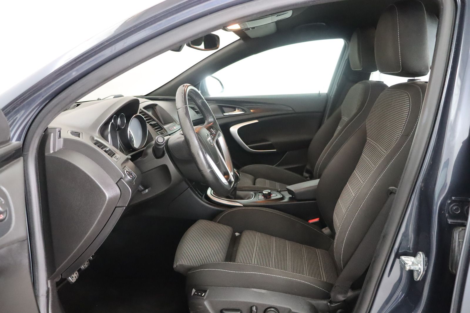 Fahrzeugabbildung Opel Insignia 2.0 Turbo OPC-Line * Memory * Xenon *