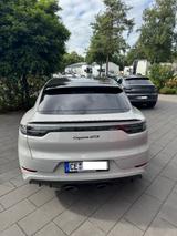 Porsche Cayenne 4.0 V8 GTS Coupé Leichtbau Sportpaket - gebrauchte Porsche Cayenne aus dem Jahr 2023