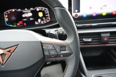CUPRA Leon Sportstourer 1.4 e-Hybrid PANO CAM LED 1.Hd