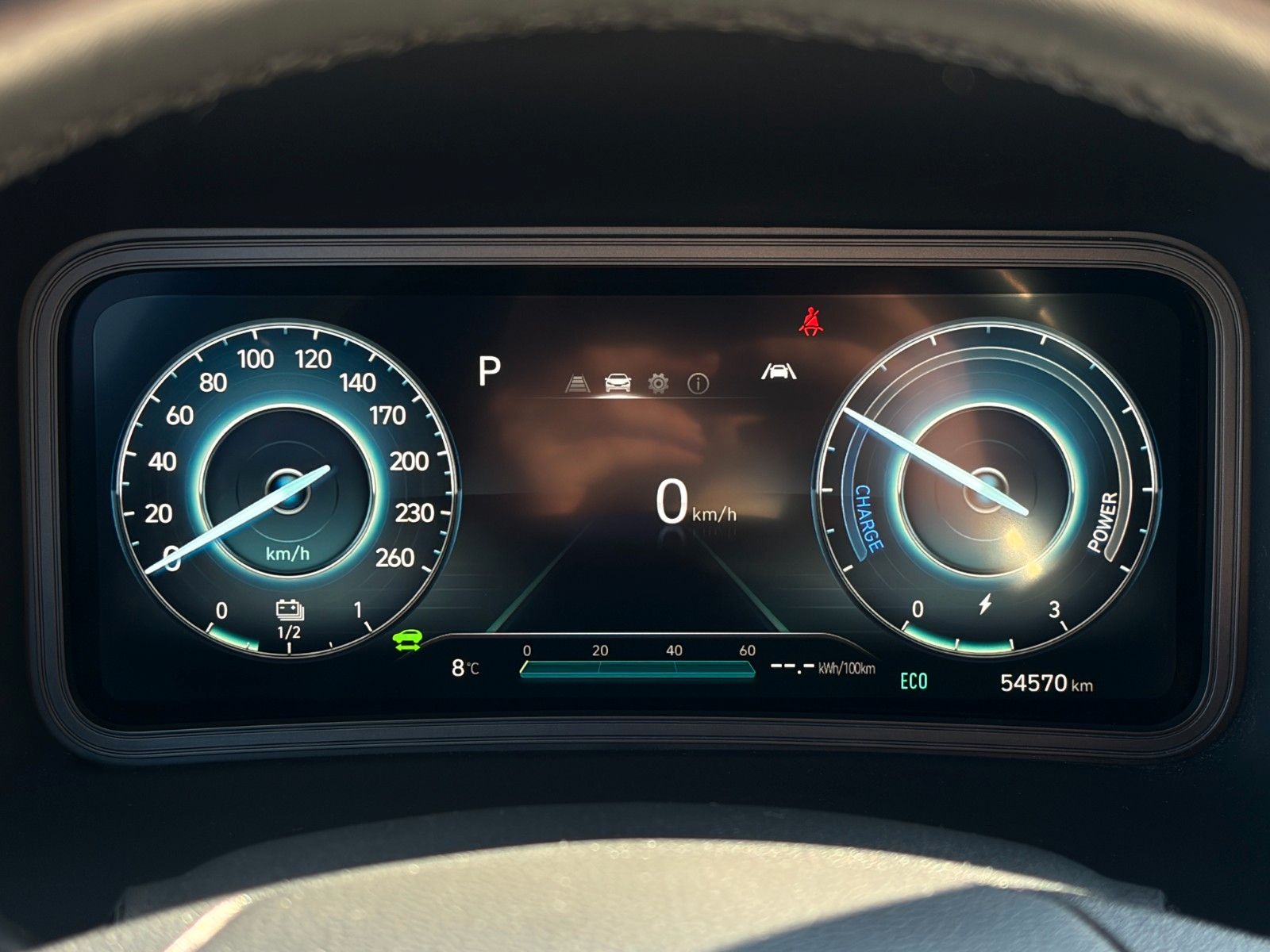 Fahrzeugabbildung Hyundai KONA Elektro SHZ LHZ ACC LKA PDC CAM LFA CarPlay