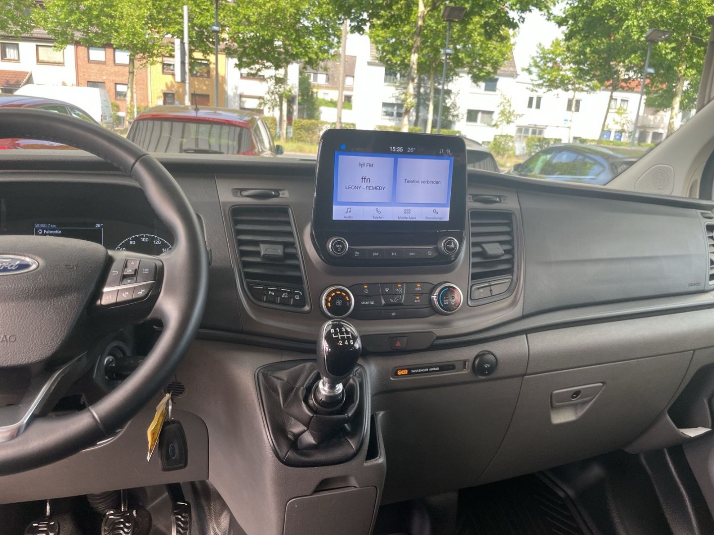 Fahrzeugabbildung Ford Transit Custom Kombi 320 L1 Trend 2.0 TDCi 105PS