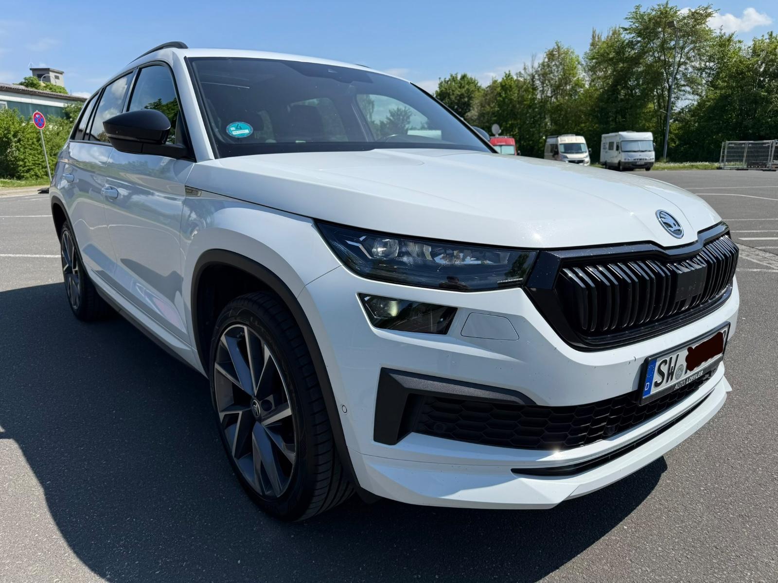Skoda Kodiaq Sportline 4x4/Pano/7 Sitzer/AHK/Automatik
