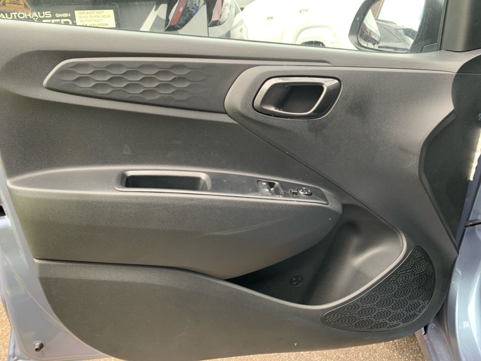 Fahrzeugabbildung Hyundai i10 FL 1.2 Automatik Trend Navi Kamera