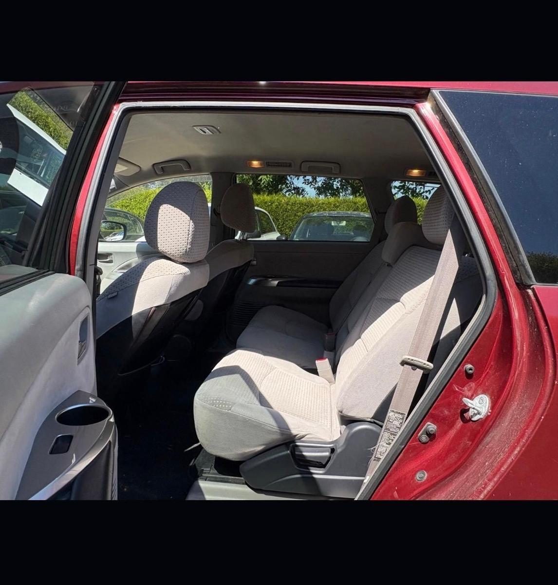 Mitsubishi Grandis 2004 — photo 10