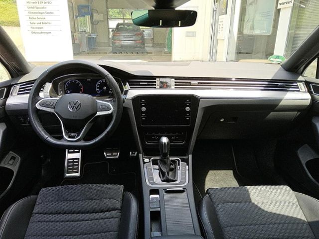 Passat Variant R-Line 1.5 TSI MATRIX NAV LEDER e