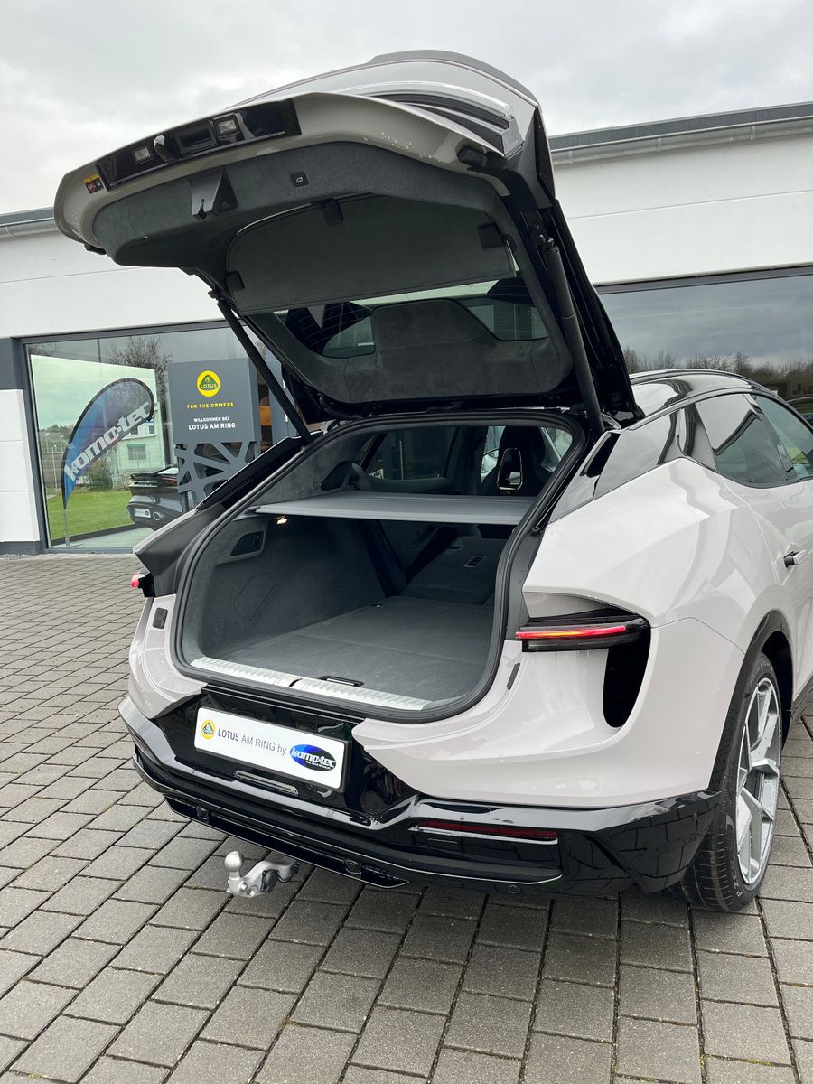 Lotus Eletre - Bild 18