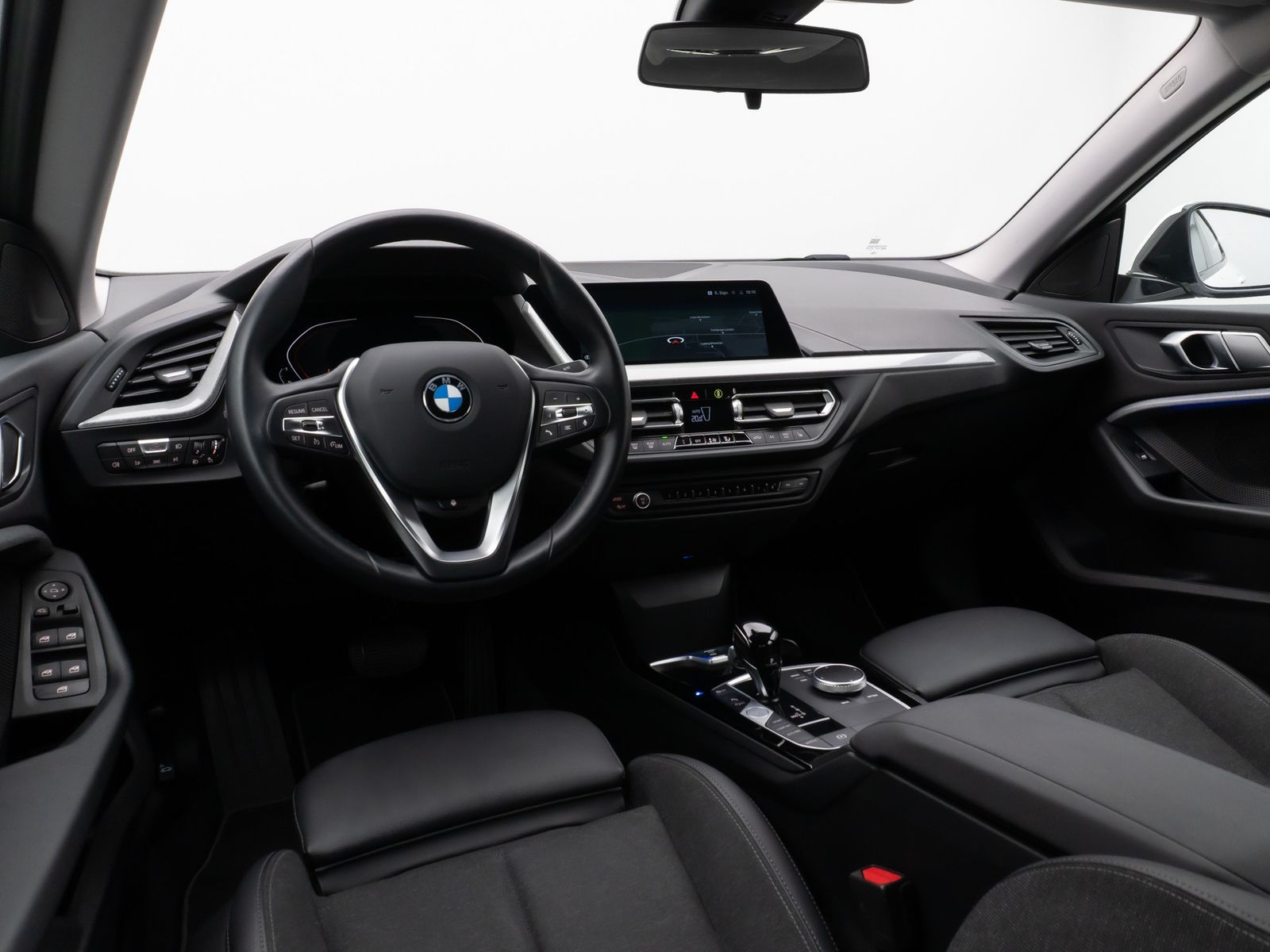 Fahrzeugabbildung BMW 220d Gran Coupé SportLine Kamera DAB HiFi Lenkrh