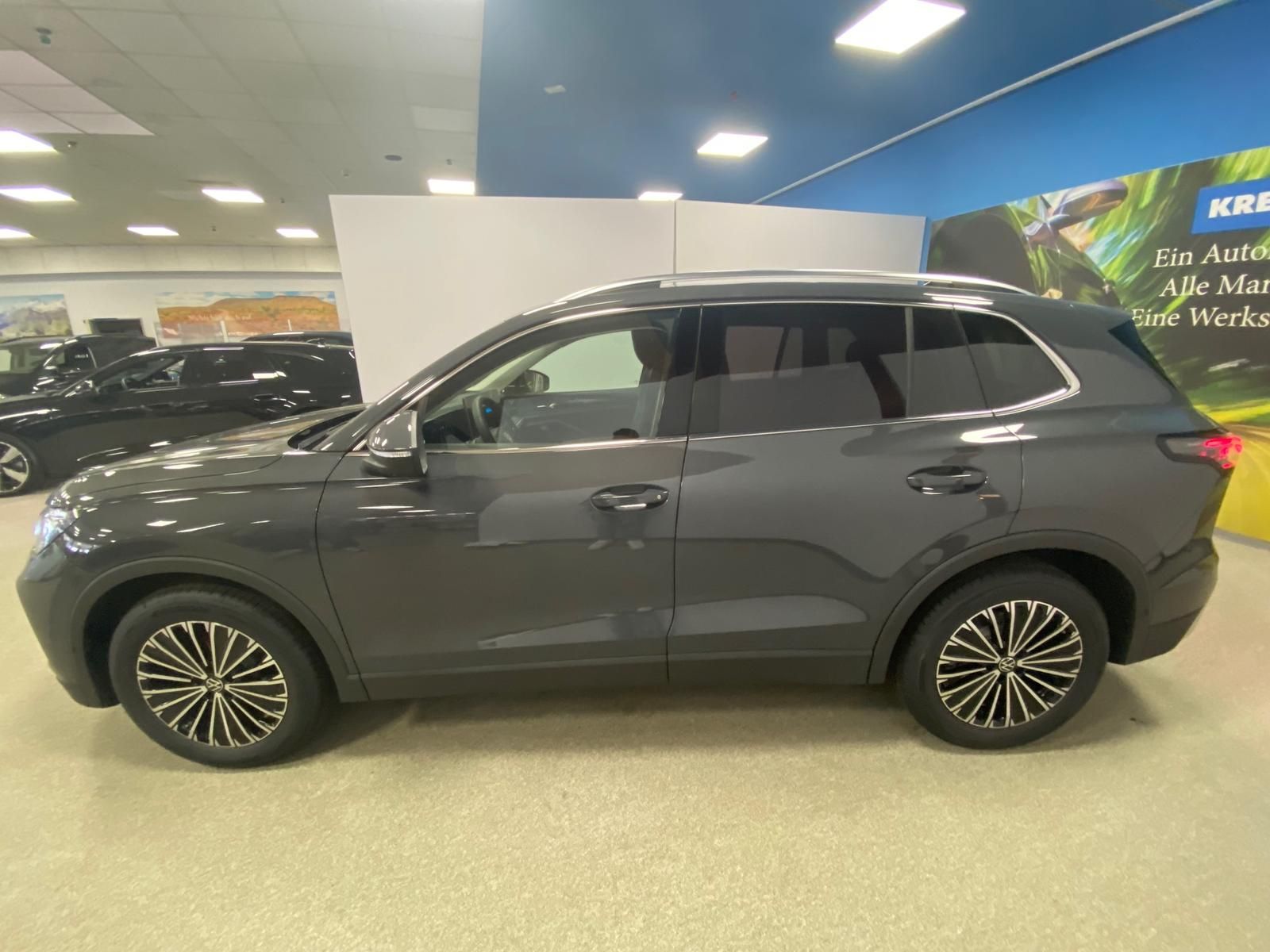 Fahrzeugabbildung Volkswagen Tiguan 1.5 eTSI+Elegance+AHK+NAVI+360 KAMERA+HUD