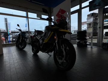 Suzuki DL 800